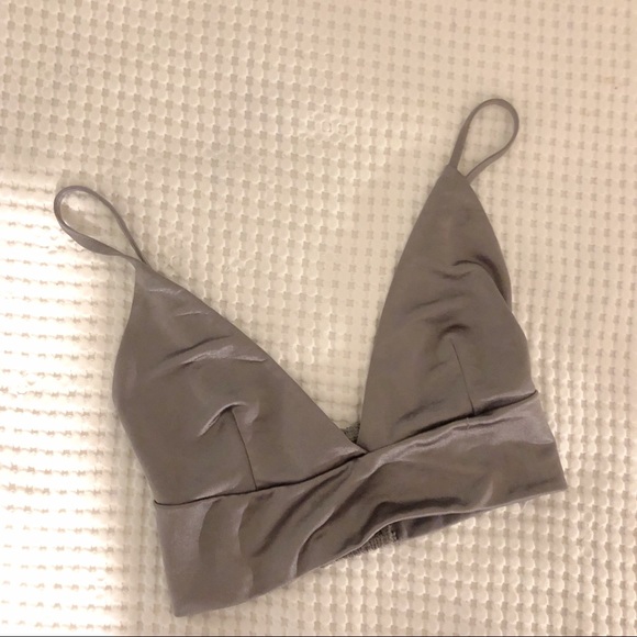 ZARA Outside wears bra NEW! NEVER WEAR - Picture 1 of 1